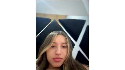 sophie_spencer1 public webcam profile photo 10
