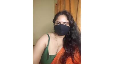 Sravvi499 public webcam profile photo 2