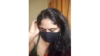 Sravvi499 public webcam profile photo 6