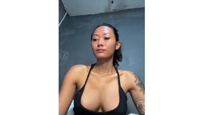 thai-dreamgirl public webcam profile photo 4