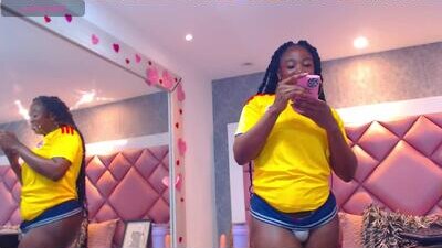 Thegreatonelady public webcam profile photo 6