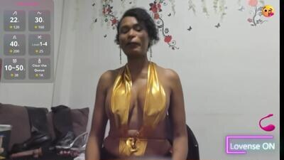 tiharaladys public webcam profile photo 4