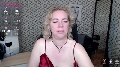 unsual_milf public webcam profile photo 6