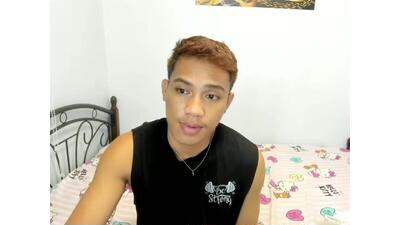 urfucker_vinz public webcam profile photo 2