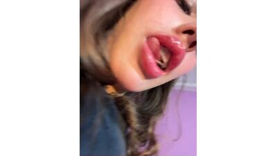 ValeriaAguilar public webcam profile photo 3