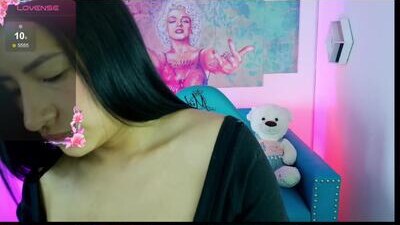 violetta_4m public webcam profile photo 9