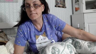 Vivian-Alluring public webcam profile photo 5