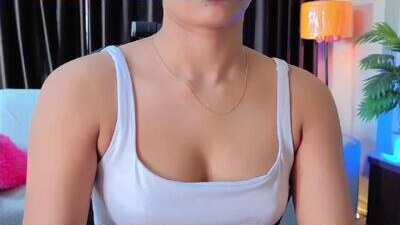 Wow-nisha public webcam profile photo 8