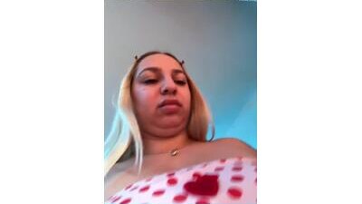 xLexi public webcam profile photo 5