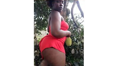 Xtra_bootie public webcam profile photo 10