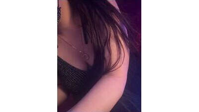 Yaraa8 public webcam profile photo 10