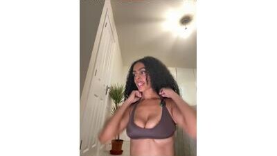 yasmingarcia public webcam profile photo 7