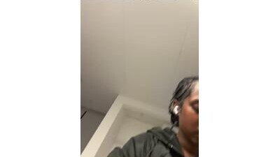 Your_Paris public webcam profile photo 5