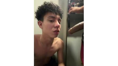 yoursexyjose public webcam profile photo 4