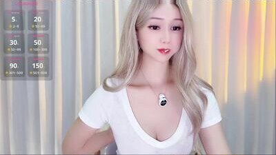 yuer2563 public webcam profile photo 7