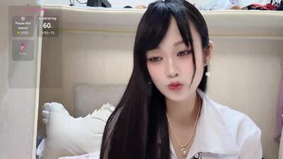 yueyue2003 public webcam profile photo 2