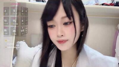 yueyue2003 public webcam profile photo 8