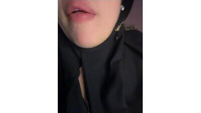 zahra_jalid public webcam profile photo 8