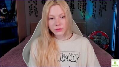 zairawright public webcam profile photo 5