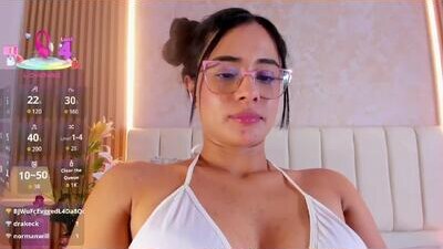 zoebarlowe public webcam profile photo 10