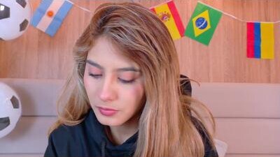zoehangel public webcam profile photo 10