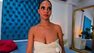 zoesantanna_ public webcam profile photo 6
