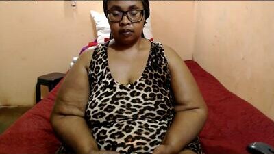 zoqulux public webcam profile photo 5